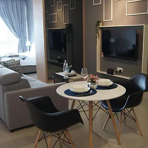 Hotel Twin Galaxy Suites By Iconic Bliss