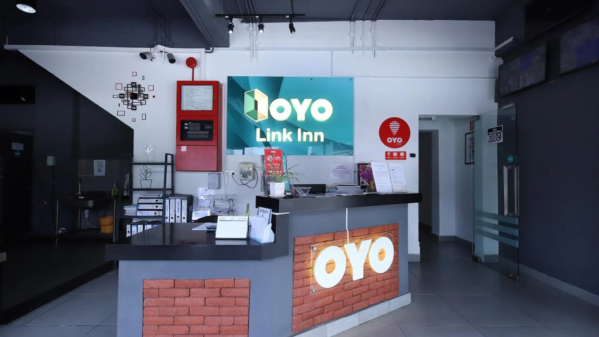 Super Oyo 246 Link Inn Джохор-Бару Отель